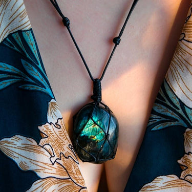 Dragon's Heart Labradorite Necklace-Your Soul Place